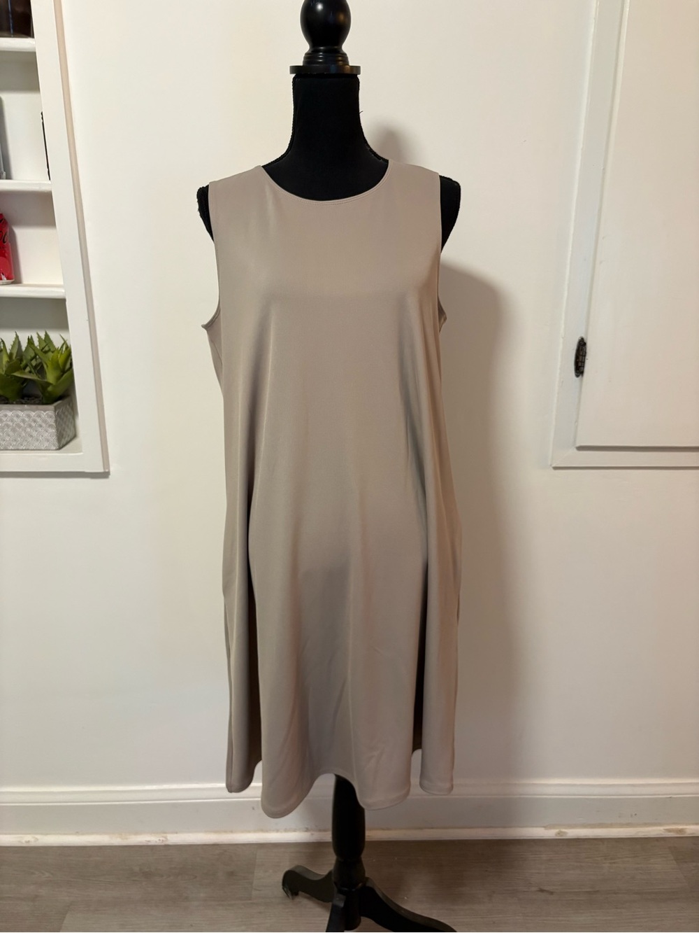 Kasper Shift Dress NWT